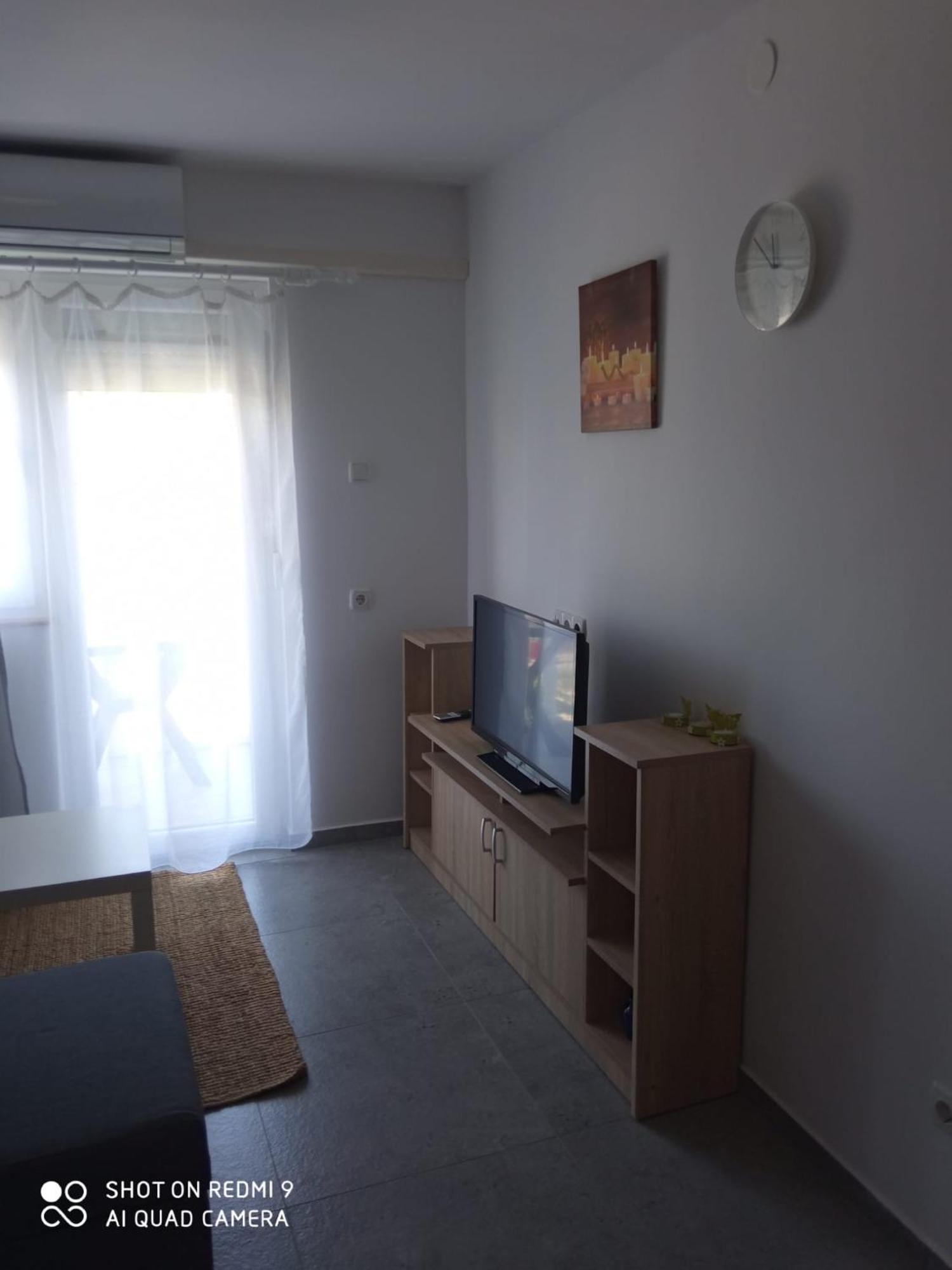 Apartments Max Vir Room photo